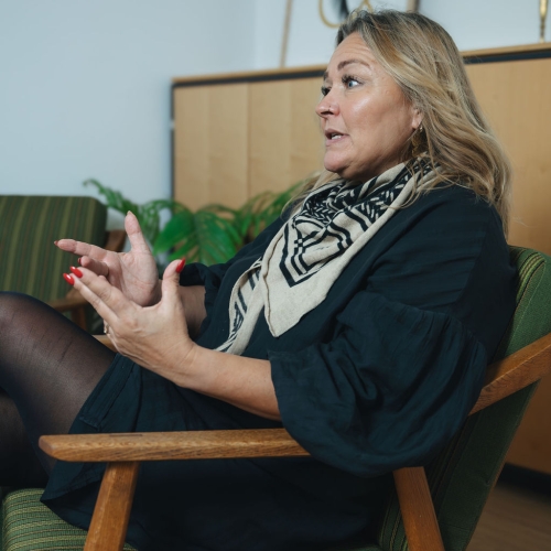 Supervision i Aarhus hos psykoterapeut med fokus på faglig sparring, indsigt og udvikling i et trygt rum